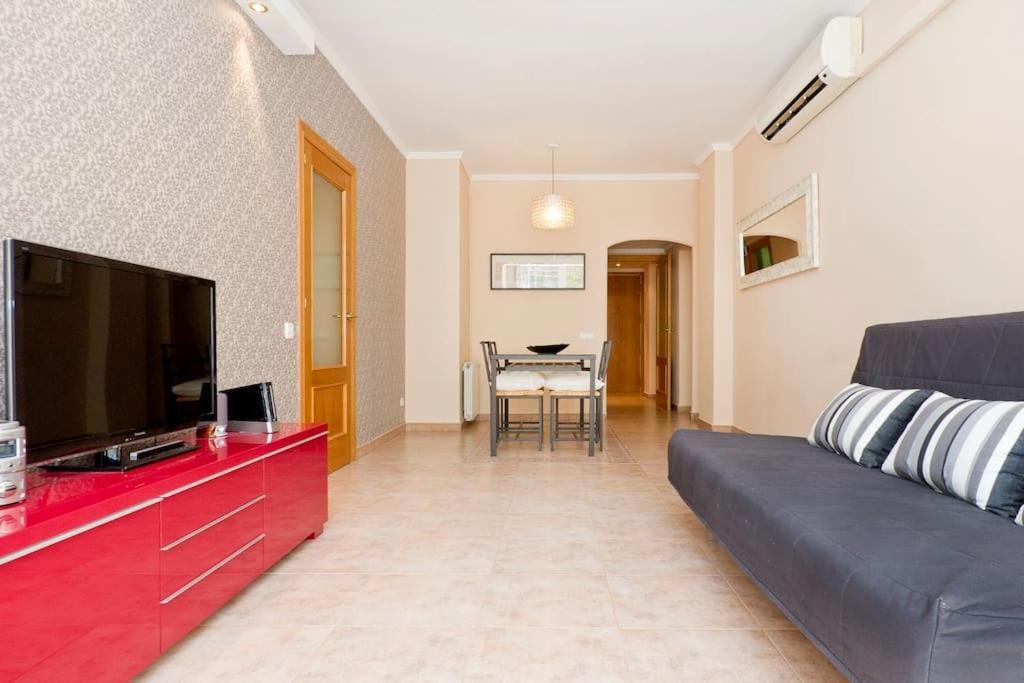 Glorias:Sagrada Familia 15 Minutos - Playa 20 Minutos Apartment Barcelona Exterior photo